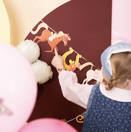 GIRLANDA PAPIEROWA KONIKI 270 CM