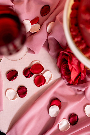 PŁATKI RÓŻ SZTUCZNE RÓŻOWE 100 SZT