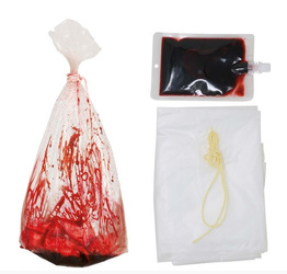 TOREBKA ZE SZTUCZNĄ KRWIĄ