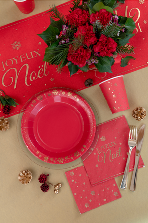 TALERZYKI CZERWONE PAPIEROWE ZŁOTE GWIAZDKI 23 CM 10 SZT