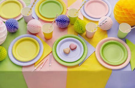 TALERZYKI PAPIEROWE JASNY RÓŻOWY 23 CM 6 SZT