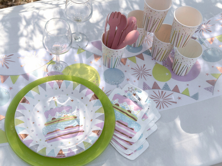 KUBECZKI PAPIEROWE HAPPY BIRTHDAY ŚWIECZKI 270 ML 10 SZT