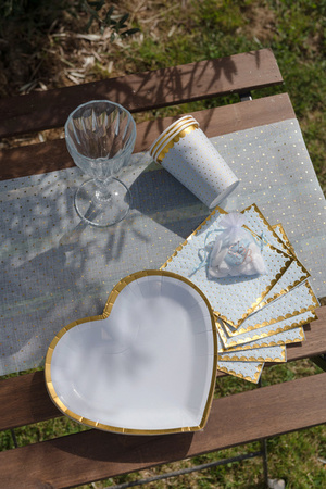 SERWETKI PAPIEROWE ZŁOTE KROPKI NIEBIESKIE 25 CM 20 SZT