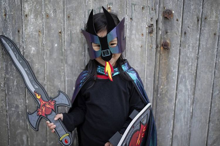 PELERYNA DWUSTRONNA Z MASKĄ SMOCZY-RYCERZ