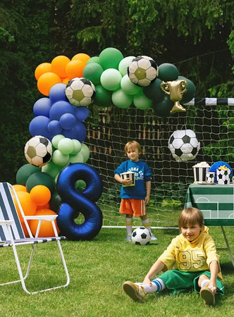 BALONY FOLIOWE PUCHAR Z PIŁKAMI 33 X 33 CM FOOTBALL