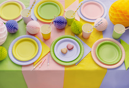 TALERZYKI PAPIEROWE ŻÓŁTE 18 CM 6 SZT