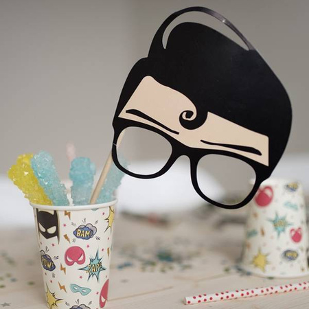 FOTOBUDKA KARTECZKI NA PIKU SUPERBOHATERZY +KURTYNA