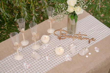 BIEŻNIK KORONKOWY KOŚĆ SŁONIOWA SERCA 28 X 250 CM