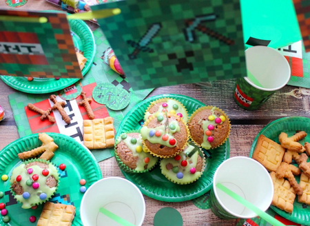 BANER GRA PIKSELE 5 M 1 SZT