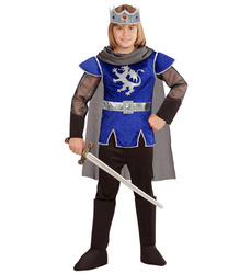 KRÓL ARTUR ZE SMOKIEM