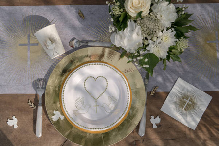 KUBECZKI PAPIEROWE KOMUNIA RÓŻANIEC 270 ML 10 SZT