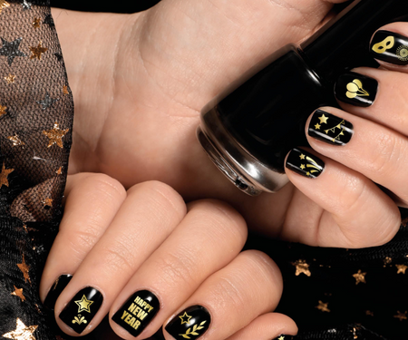 ARKUSZ ZŁOTYCH NAKLEJEK NA PAZNOKCIE 10X7 CM