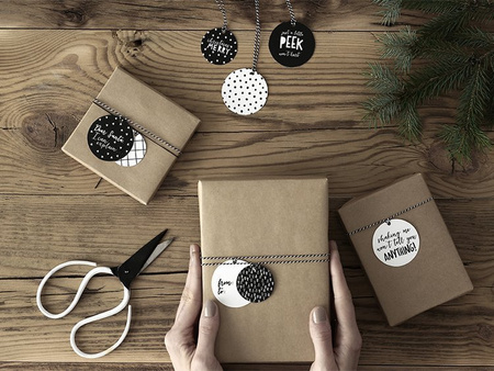 Zawieszki do prezentów, mix (1 karton / 40 op.) (1 op. / 12 szt.)