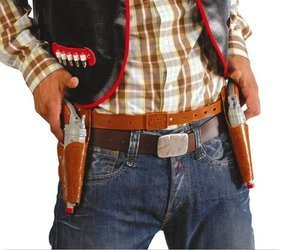 DWA REWOLWERY Z KABURAMI I PASEM