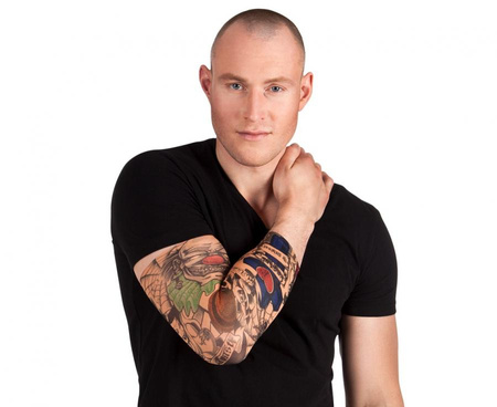 Tatuaż na rękę West coast gangstera motocyklisty