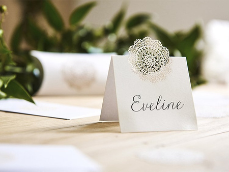 WIZYTÓWKI NA STÓŁ ROZETA BIAŁE 10 szt.