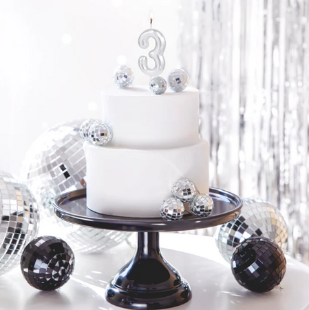 ŚWIECZKA URODZINOWA CYFRA 3 SREBRNA POŁYSK 6 CM