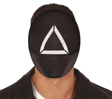 MASKA NIEBEZPIECZNA GRA TRÓJKĄT