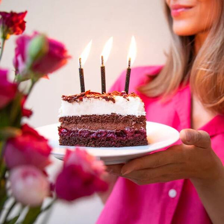 MAGICZNE ŚWIECZKI CZARNE Z KOLOROWYM BROKATEM 12 SZT.