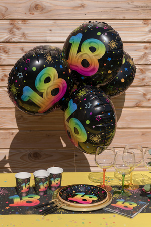 BALON FOLIOWY FIESTA 18 URODZINY 45 CM 1 SZT