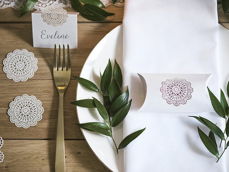 PUDEŁECZKA Z ORNAMENTOWĄ ROZETĄ 10 SZT