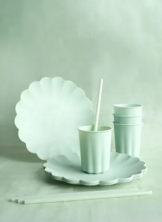 TALERZYKI PLASTIKOWE FALBANKA 22 X 22 CM ZIELONY 4 SZT