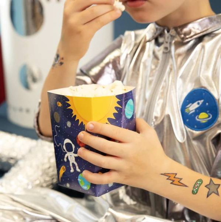 PUDEŁKA NA POPCORN KOSMOS 6 SZT.