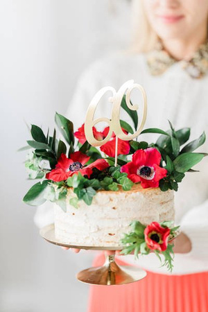 TOPPER NA TORT LICZBA 60 ZŁOTY, 21cm