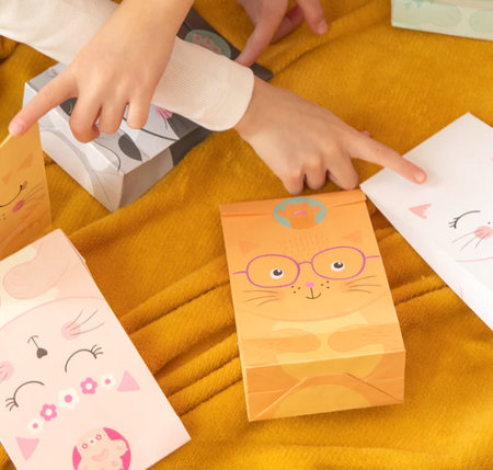 TOREBKI NA CUKIERKI KOTKI 6 SZT