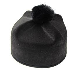 CZAPKA KSIĘDZA BIRET